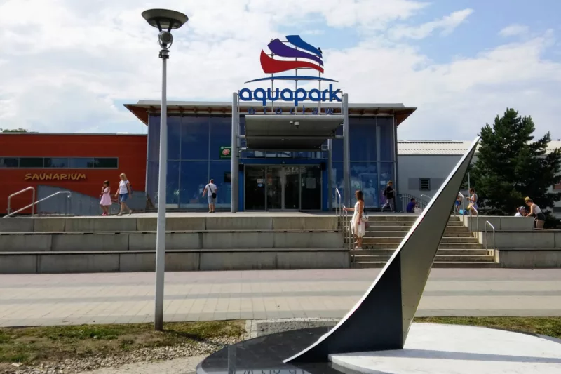 Aquapark Wrocław w oparach plastiku i tekstyliów